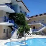 Stratos Hotel
