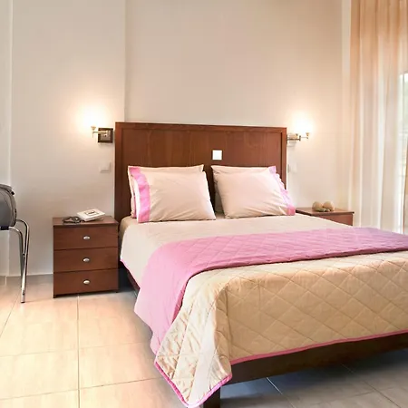 فندق Stratos أفيتوس