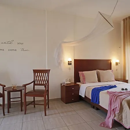 Hotel Stratos 3*