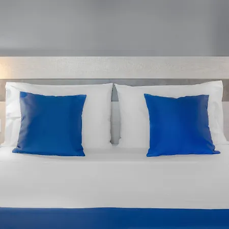 Stratos أفيتوس