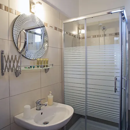 Stratos 3* أفيتوس